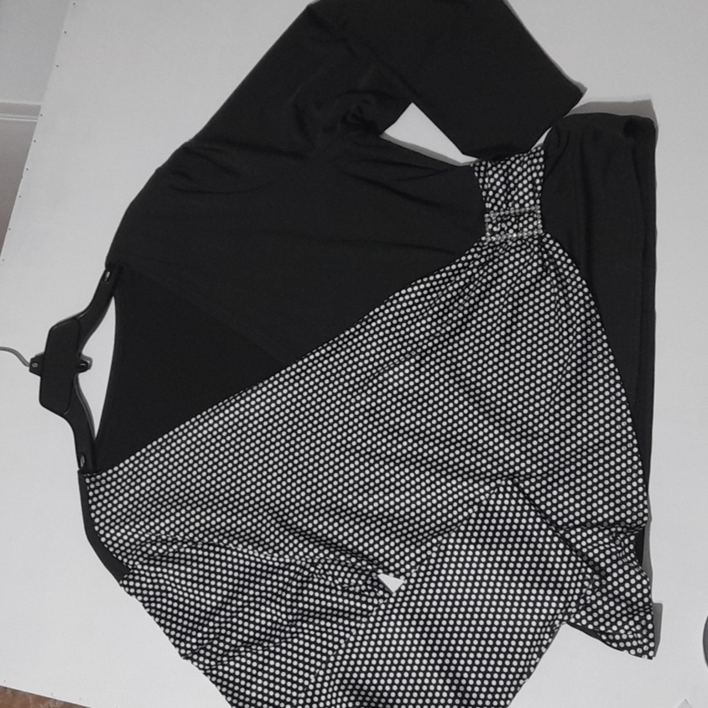 BLACK AND WHITE POLKA  LONG SLEEVE BLOUSE SIZE 4XL - Picture 10 of 13